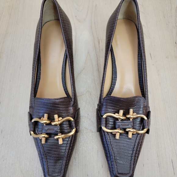 Heals - Picture 2 of 7